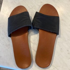 Mad Love Black sandals